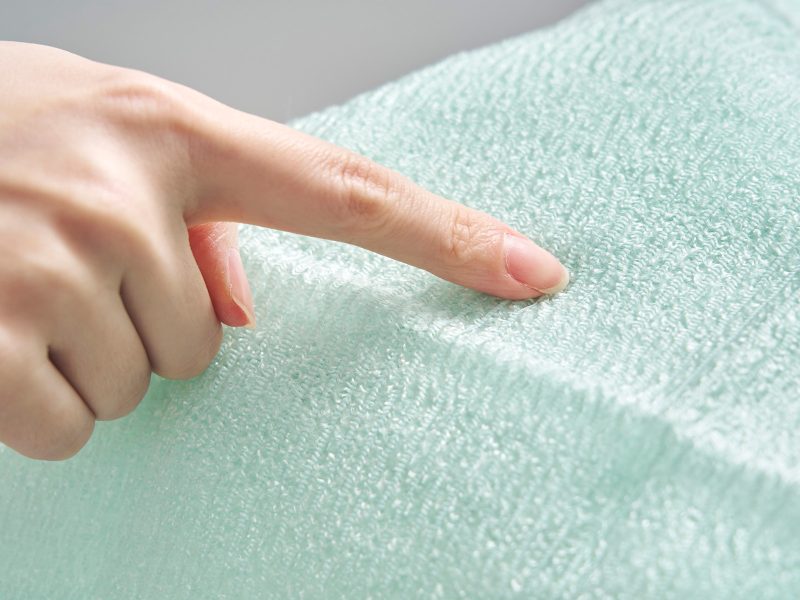 Aisen Bubblich body towel spread out